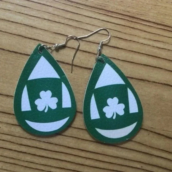 St. Patrick's Day Shamrock Earrings Green Teardrop Faux Leather Dangle Earrings - Picture 3 of 6
